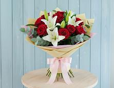 Букет цветов из:  Лилии и Розы в Заозерном
