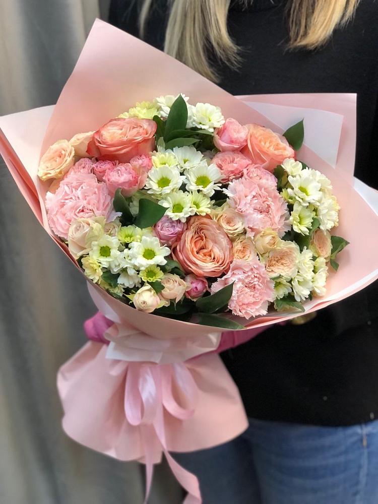 Букет цветов из: Гвоздики, Розы и Хризантемы в Заозерном