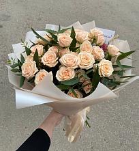 Букет Кремовые розы Латте в Заозерном