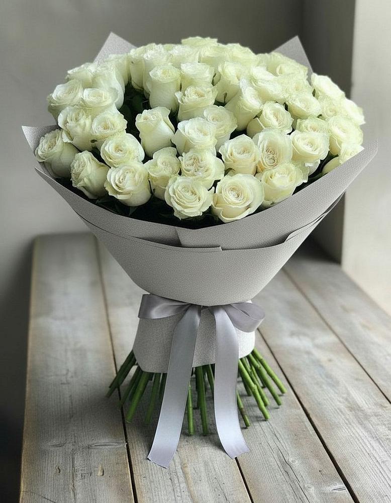 Букет 35 Белых роз в Заозерном
