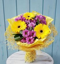 Букет цветов из:  Хризантемы и Герберы в Заозерном