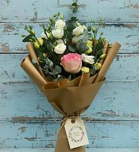 Букет цветов из:  Розы и Лизиантусы #REPLACE_PRED# Заозерном